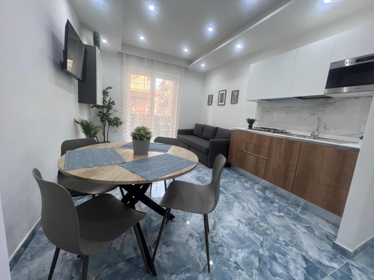 Borgo 1313 Napoli Appartement Buitenkant foto