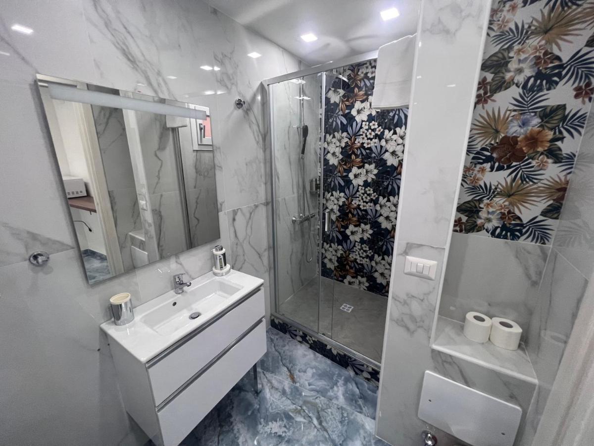 Borgo 1313 Napoli Appartement Buitenkant foto