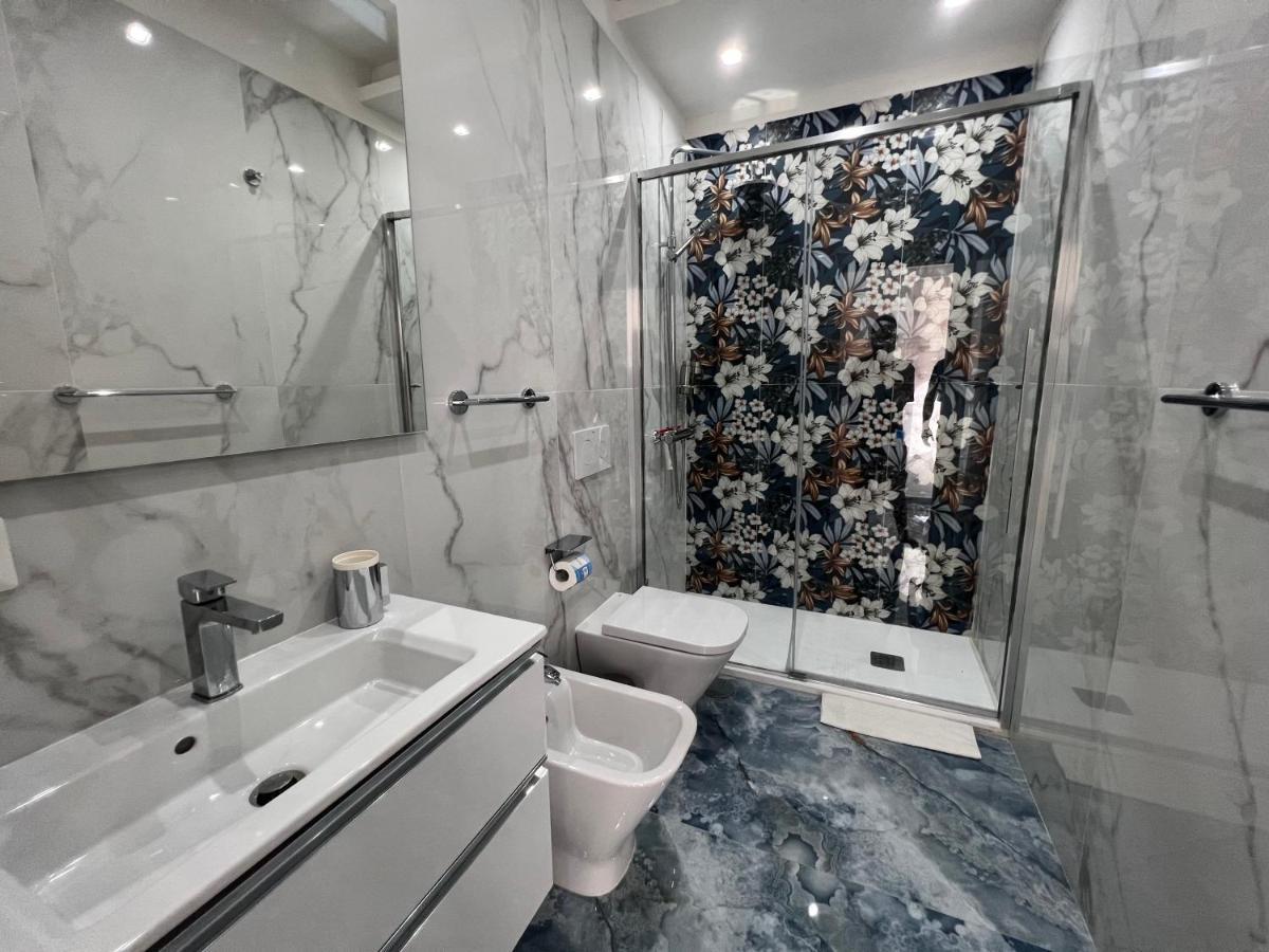 Borgo 1313 Napoli Appartement Buitenkant foto