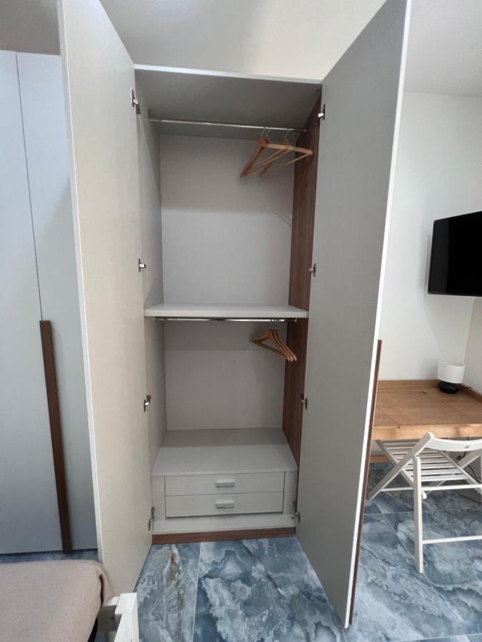 Borgo 1313 Napoli Appartement Buitenkant foto